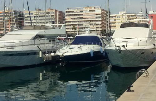 SEA VIEW, walking distance! Refurbished 2 bed, modern. 20 min. from Alicante Airport - Foto 49