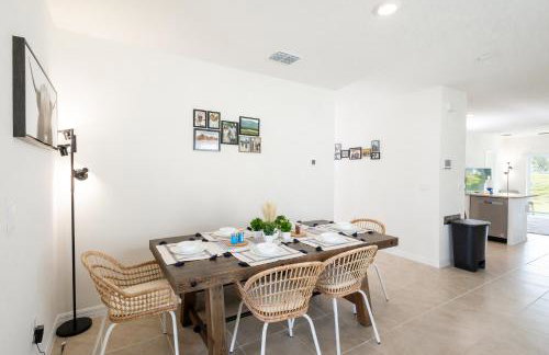 Entire House close to Disney - Foto 16