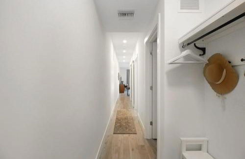 Luxury Condo Living on Sarasota Bay, Minutes From Downtown - Foto 10