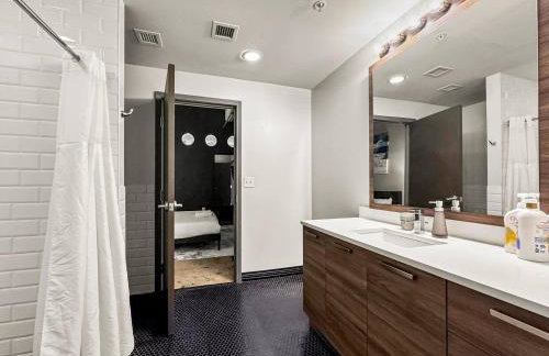 Chic Loft 828 3bd Sleeps 16 Free Parking - Foto 17