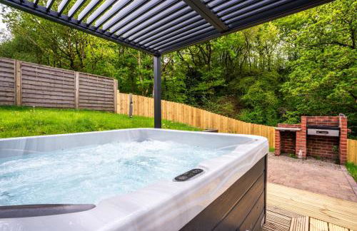 Rosemary Lodge 2BR with Hot Tub near Black Mountain - Foto 31