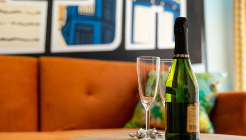 oasis en el centro de manresa - Photo 5