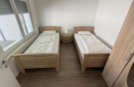 House in Sarstedt! contactless check-in - Foto 3