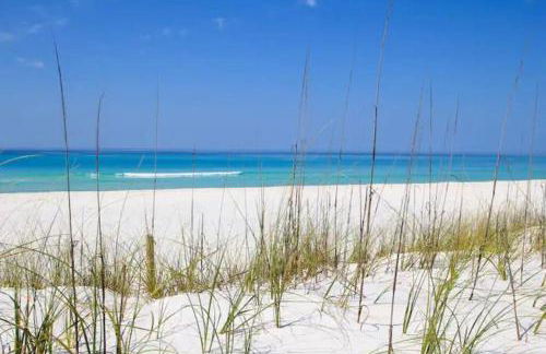 Treasure Palms - Golf Cart- Bikes - Arcade- Peloton- Near Rosemary - Community Pool - Foto 4