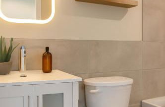 Modern 2BR&2BAQueen BedWork DeskWiFiWD - Foto 16