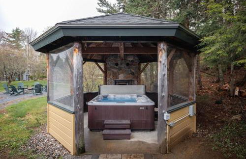 Sleeps 16-Hottub-Sauna-Pet Friendly-7 Min to Ski - Foto 3