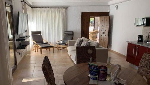 Relax in this Canary Islands Apartment with Breathtaking Mountain Views - Foto 3