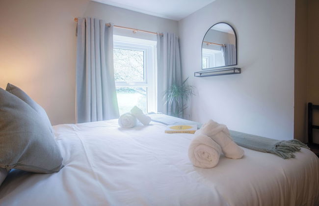 Hill House - 4 Bedroom - Llanrhidian - Photo 7