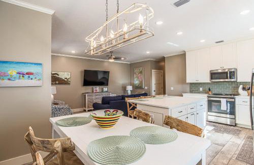Lets Get You Laguna Beachin in this Brand New Cottage Steps to the Beach - Foto 2