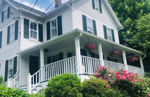 Stylish Victorian Beach House on pond - Foto 19