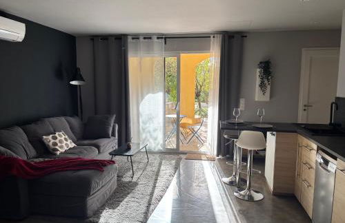 Love Room L Interlude - Photo 20