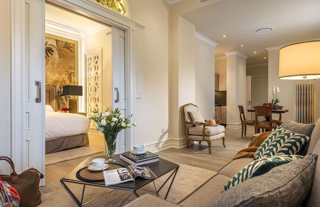 Casa de Triana Luxury Suites by Casa del Poeta - Photo 30