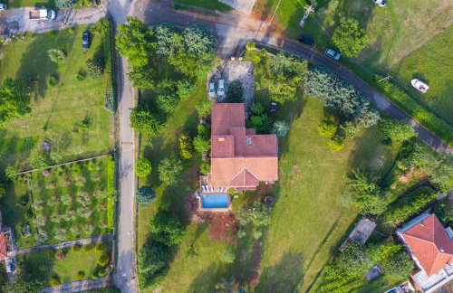 Sunset holiday home with pool and large, mature garden - Foto 7