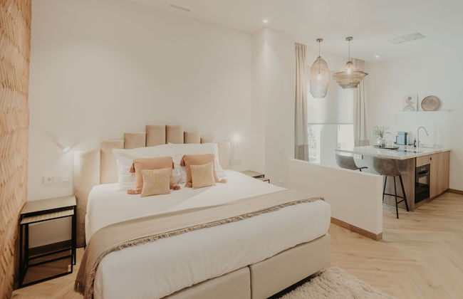 Comfy Studios Hotel - Photo 24