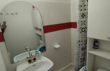 Studio plein sud pied des pistes avec casier à skis - Foto 6