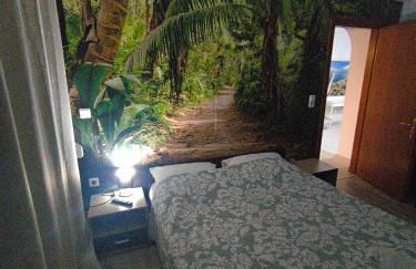 Elli's House - Photo 13