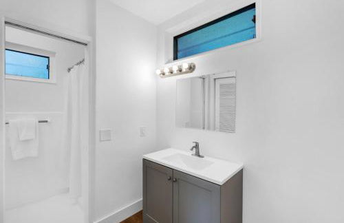 Memory Lane Cozy Home with Pool Lush South Miami - Foto 47