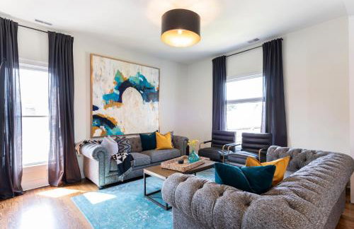 Bourbon Suites -Foodies -Bourbon -2 Living Rooms - Foto 3