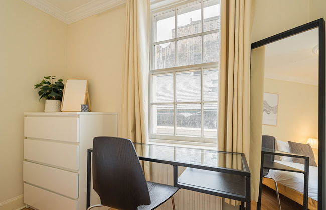 2 Bed Grassmarket Apartment - Foto 3