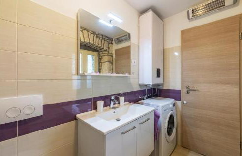 Two-Bedroom Holiday Home With A Fireplace In Barban - Foto 30