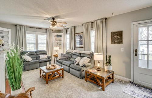 Pet Friendly Lake Alec Home with Dock! - Foto 10