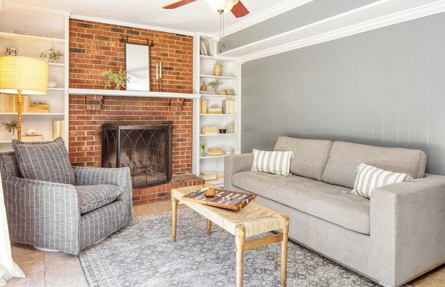 Ridge Valley by Avantstay Upscale Asheville Escape w/ Pool - Foto 11