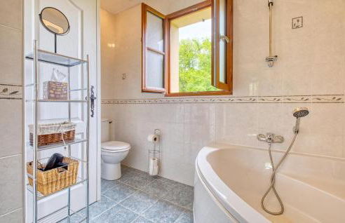 Pet Friendly Home In Trémolat - Foto 34