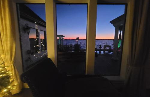 Lakefront Oasis - Photo 55