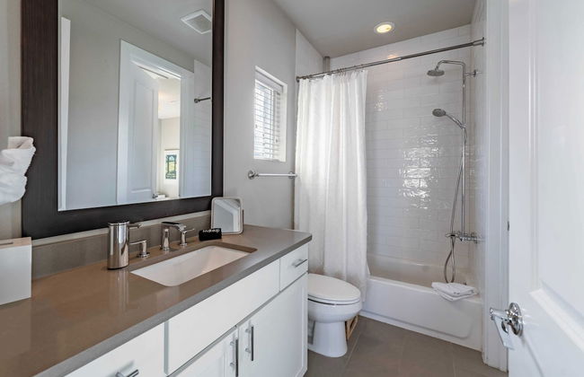 Modern Home, Private Balcony, Near Rainey & Lady Bird Lake Haus of Z - Foto 22