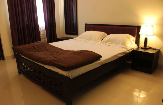 OYO 9364 Home Modern 2 BHK Pool View Candolim - Photo 1