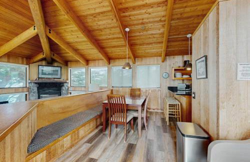 Stoney House - Photo 10