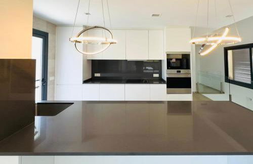 Calpe villa lujo playa piscina jardin barbacoa ideal familias y grupos - Foto 17