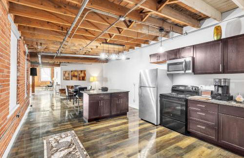 Stylish Chic Retreat At Lafayette Lofts 1 Bedroom Apts by RedAwning - Foto 8