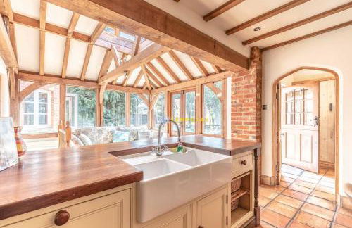 Chestnut Cottage - Stunning Countryside Views! PARKING, 4 BED, 3 BATHROOMS - By Tempstay - Foto 13