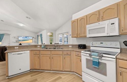 373 - Stunning 4 Bedroom Villa with own Private South East Facing Pool - Photo 24