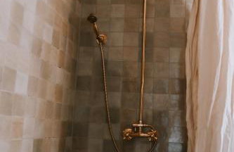 Unique historical home, middle of the village, bath & patio - Foto 13