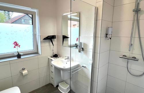 Ferienhaus "Elstar" Meppen Ebenerdig Carport Terrasse Neubau NETFLIX Free WIFI 2 Schlafzimmer Küche - Foto 12