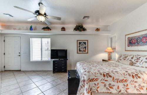 4 Mi to San Tan Mtn Trails Arizona Studio! - Photo 17