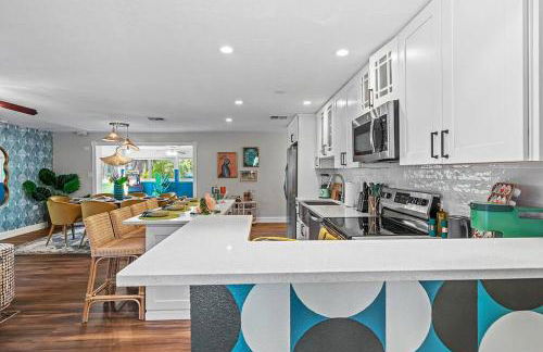 Marathon Vacation Home with Pool, Hot Tub & Movie Theater - Foto 11