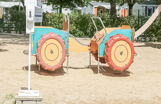 Swanky Mobile Home in Saint Jean de Monts - Photo 20