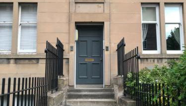 Spacious and modern 2 bedroom flat near the City Centre - Foto 2