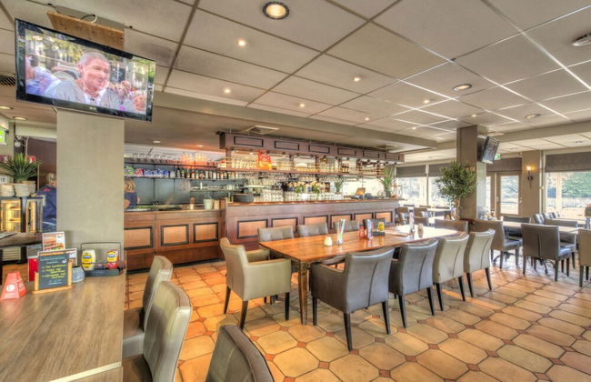 Restyled Bungalow with Dishwasher near Nature Reserve - Photo 20