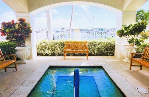 Turnkey Tranquility with Marina & Intercoastal views - Foto 27