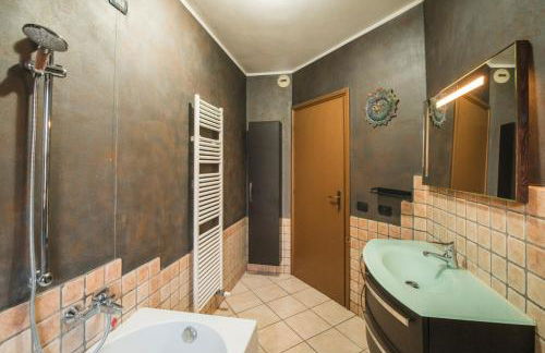 Appartamento Luminoso con Terrazzo, Milano Fiera - Foto 16