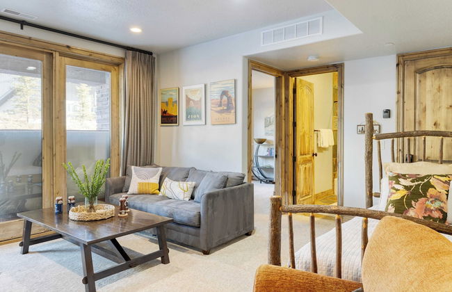 Blue Skies Lakeside Family-friendly Getaway w/ Hot Tub & BBQ - Foto 9