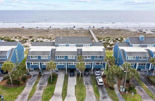 Beach Getaway in Amelia - Ocean Views & Room for 8 - Foto 11