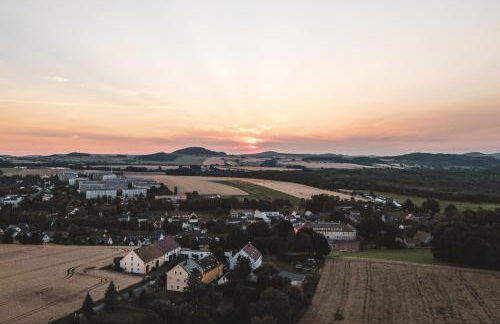 Ferienwohnung Landscapeapartment, 46qm Individual Fewo mit Fernblick ins Zittauer Gebirge, Ferienapartment im historischen Altstadtkern Zittau - Foto 23