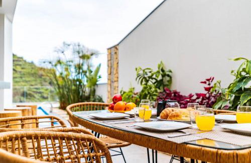 One Sweet World - Photo 6