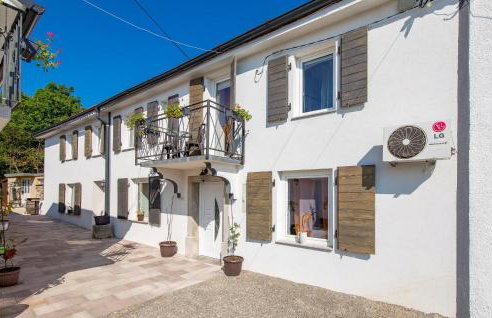 3 Bedroom Awesome Home In Jurdani - Foto 7