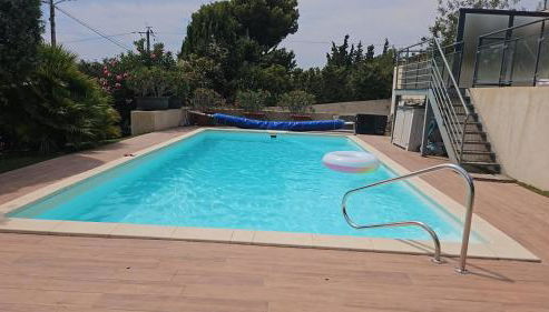 Petit Paradis à Bandol t4 piscine clim Parking Fibre Coffre-fort - Foto 3